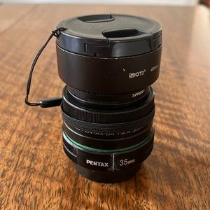 Pentax 35 mm DA L f/2.4 AL Lens & Tiffen Polarizer Filter